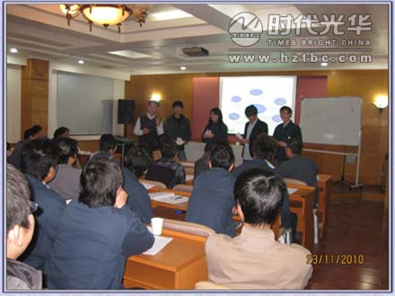 講師與學(xué)員互動(dòng)游戲www.www.sxxkydj.cn